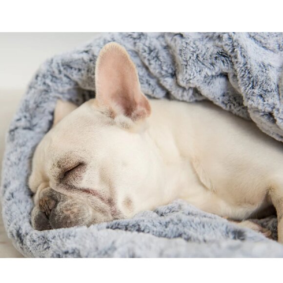 Large Pet Snuggle Bed in Husky Gray P.L.A.Y. + Safari Pet Brush + free toys/bed - Picture 3 of 8